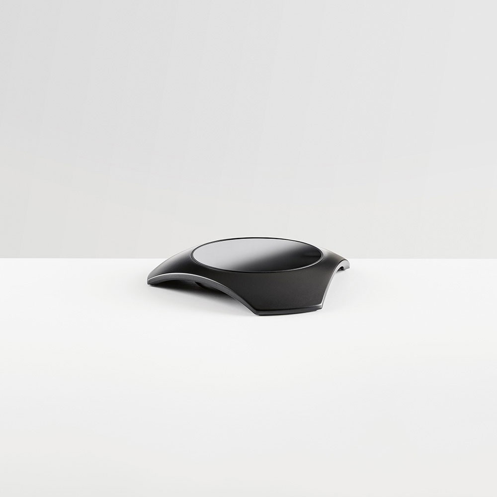 MAGNET. Wireless charger