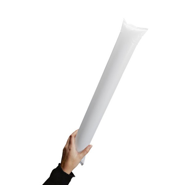 SAINZ. Cheer sticks